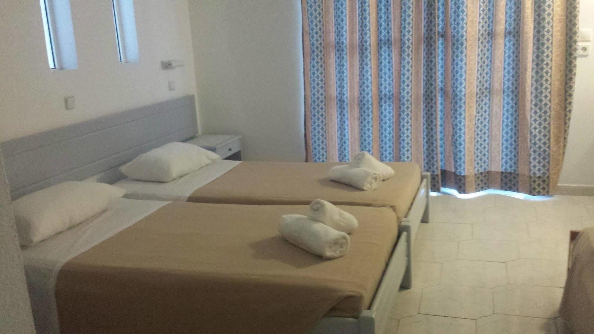 Summer Days Aparthotel 3*