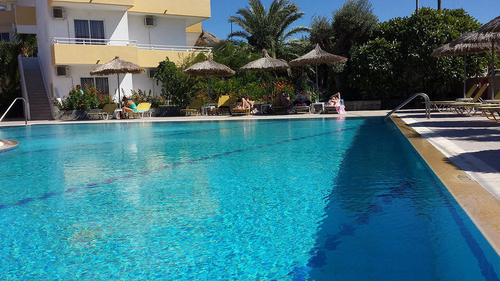 Summer Days Aparthotel 3*