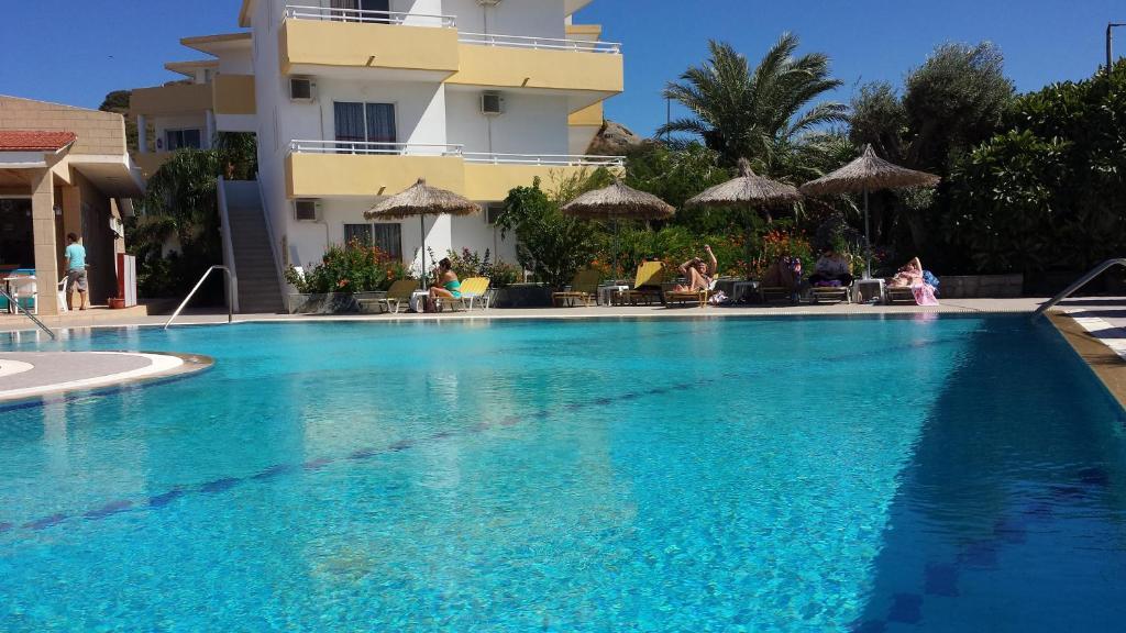 Summer Days Aparthotel