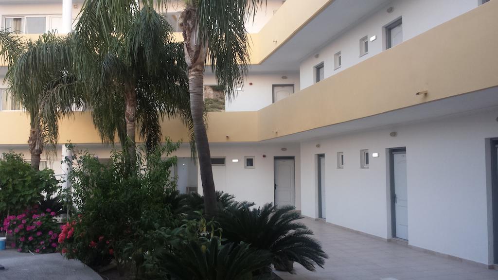 Summer Days Aparthotel